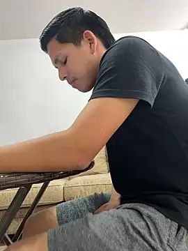 Dani202017 online show from January 21, 2025, 10:19 pm