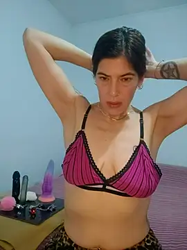 Samaramilf online show from April 12, 2026, 12:25 am