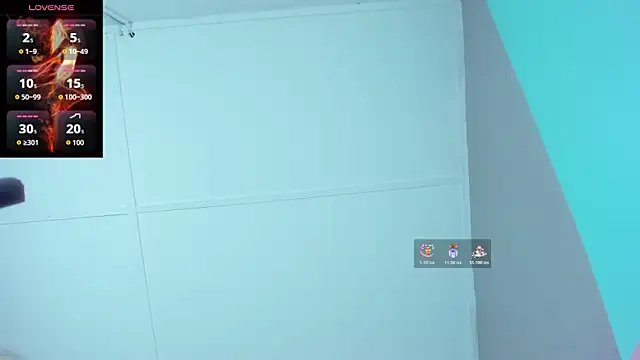 valentina 0  online show from October 25, 2025, 3:49 am