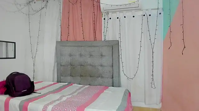 Snapshot of valentina_0_ chatting on March 14, 2025, 3:26 am valentina 0 online show from March 14, 2025, 3:26 am