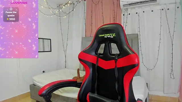 Snapshot of valentina_0_ chatting on March 11, 2025, 9:45 am valentina 0 online show from March 11, 2025, 9:45 am