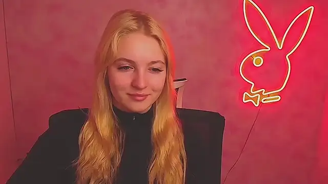 Snapshot of Milka_kiss_ chatting on March 14, 2025, 7:04 am Milka kiss online show from March 14, 2025, 7:04 am