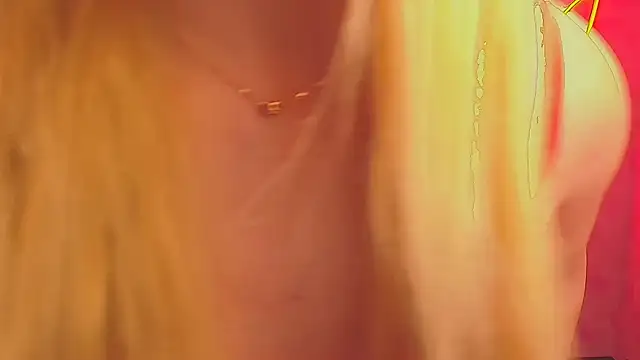 Snapshot of Milka_kiss_ chatting on March 22, 2025, 3:53 pm Milka kiss online show from March 22, 2025, 3:53 pm