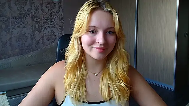 Snapshot of Milka_kiss_ chatting on July 6, 2026, 4:09 pm Milka kiss online show from July 6, 2026, 4:09 pm