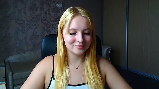 Snapshot of Milka_kiss_ chatting on June 3, 2026, 2:33 pm Milka kiss online show from June 3, 2026, 2:33 pm
