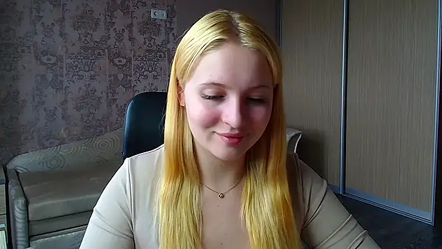 Snapshot of Milka_kiss_ chatting on June 4, 2026, 12:43 pm Milka kiss online show from June 4, 2026, 12:43 pm