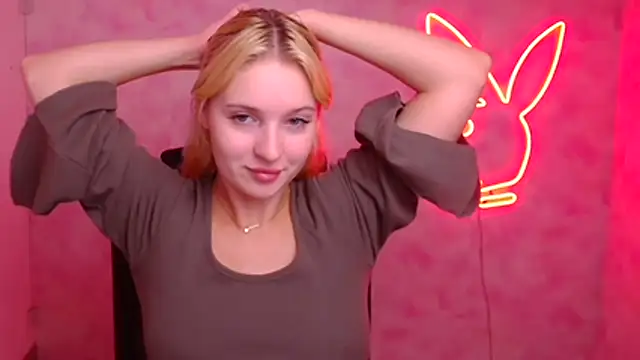 Snapshot of Milka_kiss_ chatting on October 24, 2025, 11:53 am Milka kiss online show from October 24, 2025, 11:53 am