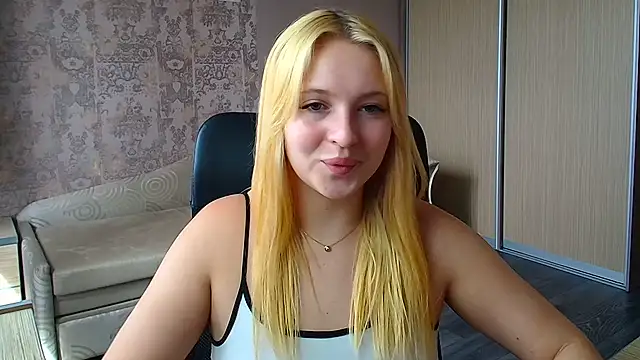 Snapshot of Milka_kiss_ chatting on June 18, 2026, 12:10 pm Milka kiss online show from June 18, 2026, 12:10 pm