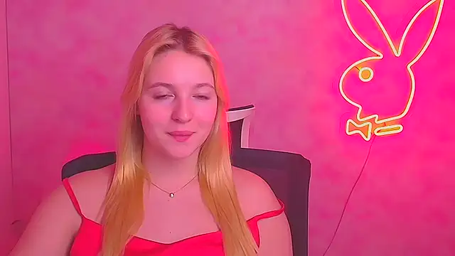 Snapshot of Milka_kiss_ chatting on February 28, 2025, 10:30 am Milka kiss online show from February 28, 2025, 10:30 am