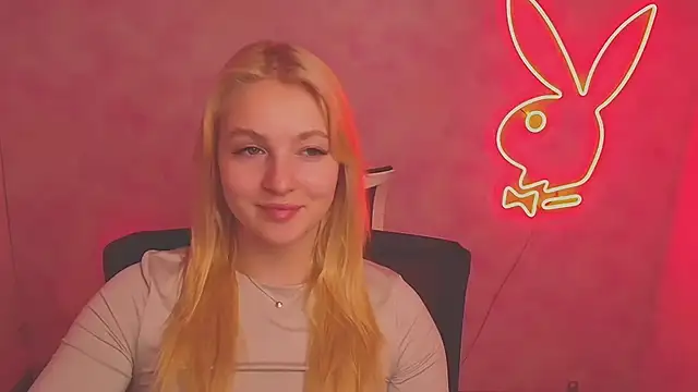 Snapshot of Milka_kiss_ chatting on March 9, 2025, 4:22 pm Milka kiss online show from March 9, 2025, 4:22 pm