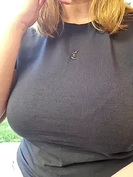  tasechka  online show from September 19, 2025, 3:16 pm