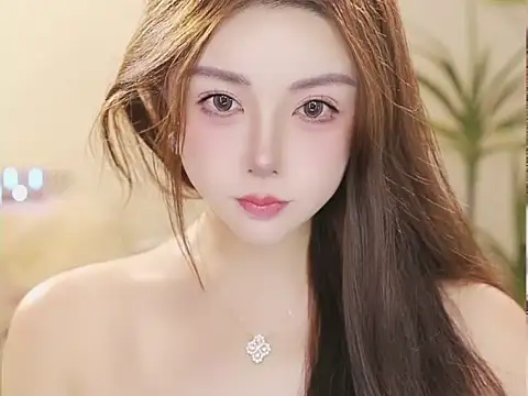 Qiaoqiao  online show from May 22, 2026, 3:10 pm