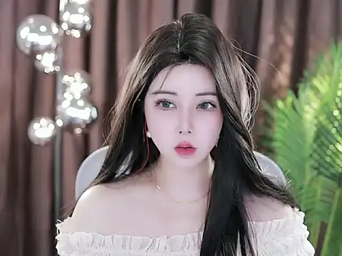 Qiaoqiao  online show from March 2, 2025, 12:14 pm