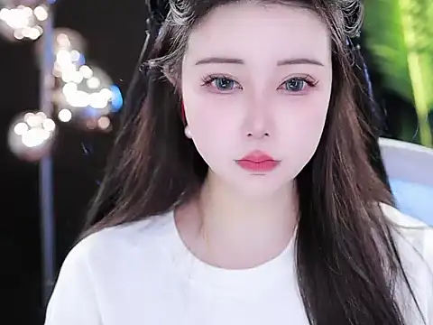 Qiaoqiao  online show from March 12, 2025, 7:35 am