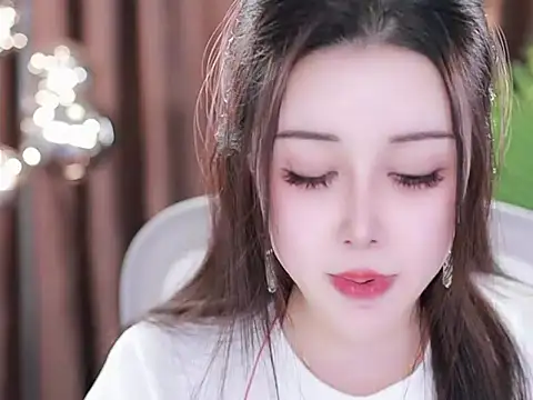 Qiaoqiao  online show from March 3, 2025, 10:06 am