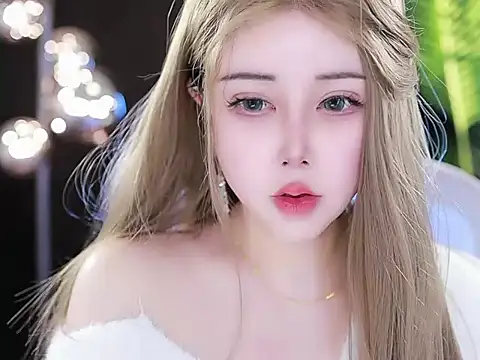 Qiaoqiao  online show from March 11, 2025, 4:18 pm