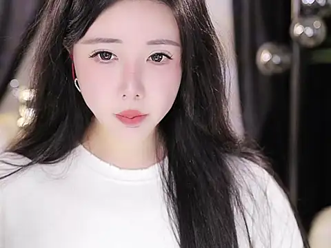 Qiaoqiao  online show from October 2, 2025, 6:06 am