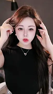 Qiaoqiao  online show from October 25, 2025, 9:41 am