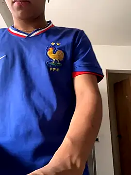 Snapshot of axel_ps chatting on September 28, 2025, 7:10 pm axel ps online show from September 28, 2025, 7:10 pm