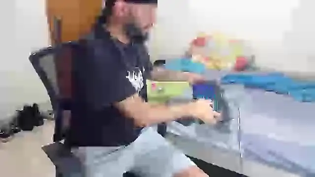 Snapshot of samir_music chatting on September 18, 2025, 11:19 pm samir music online show from September 18, 2025, 11:19 pm