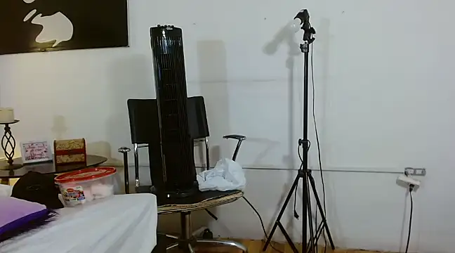 Snapshot of samir_music chatting on March 13, 2025, 10:21 pm samir music online show from March 13, 2025, 10:21 pm