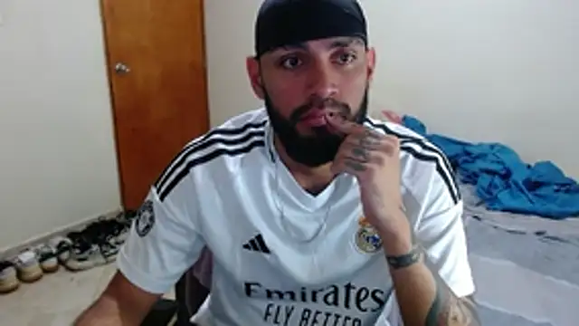 Snapshot of samir_music chatting on October 26, 2025, 7:03 pm samir music online show from October 26, 2025, 7:03 pm