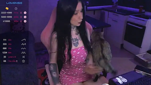yngmilf online show from May 13, 2026, 10:50 pm