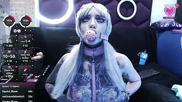 Snapshot of TyphoidMary chatting on March 8, 2025, 4:01 am TyphoidMary online show from March 8, 2025, 4:01 am