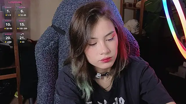 alicekiit online show from October 21, 2025, 12:32 am