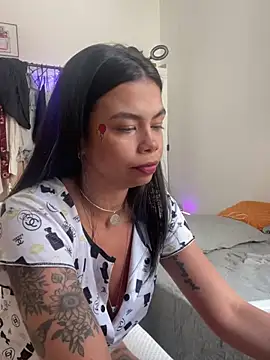 GrlAlice online show from February 13, 2025, 4:50 pm