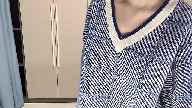 Q-ing online show from November 8, 2025, 1:14 pm