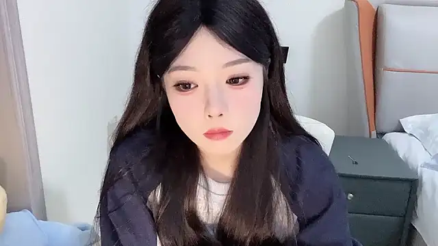 Q-ing online show from January 24, 2025, 7:49 pm