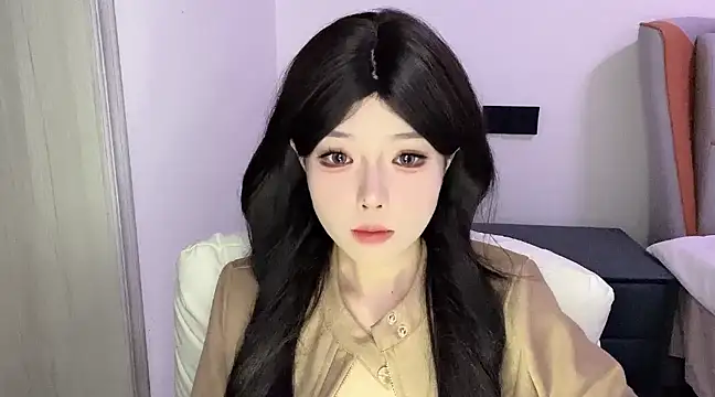 Q-ing online show from March 10, 2025, 11:12 am