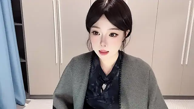 Q-ing online show from November 14, 2025, 1:48 pm