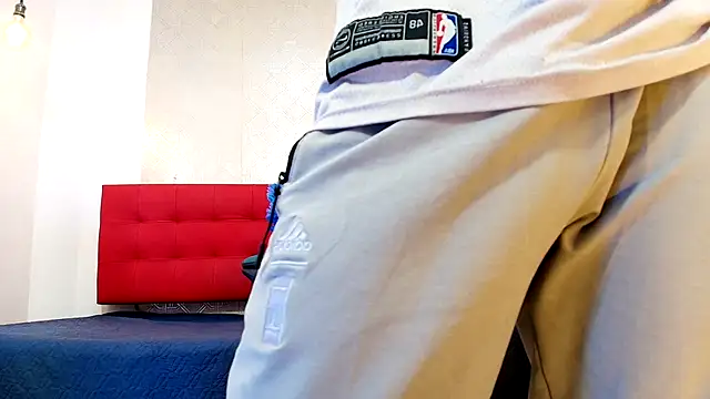 Andrey u92 online show from November 9, 2025, 3:32 am