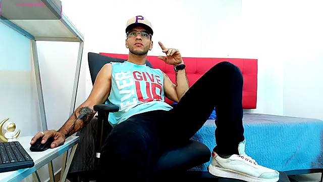 Andrey u92 online show from October 21, 2025, 7:57 pm