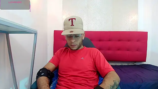 Andrey u92 online show from November 1, 2025, 11:20 pm