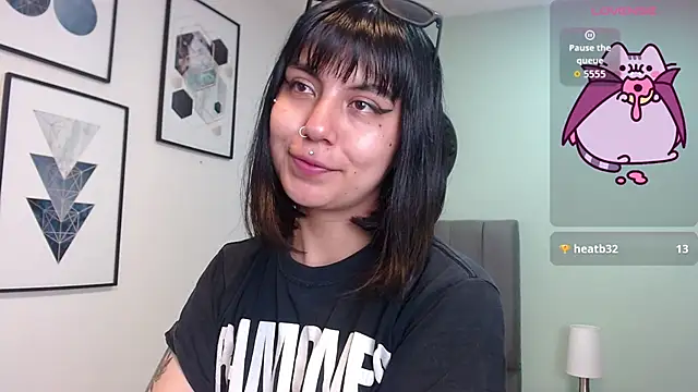 amy adams1 online show from September 26, 2025, 4:52 am