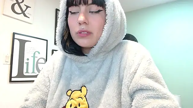 amy adams1 online show from March 12, 2025, 5:24 am