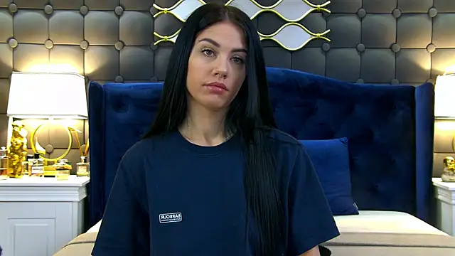 LeyaCass online show from March 12, 2025, 4:30 am