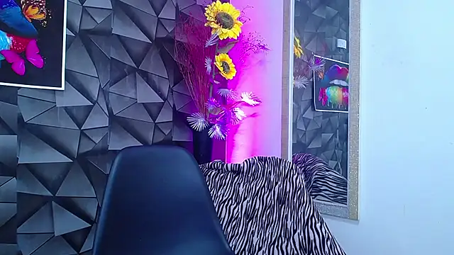 nazper online show from March 1, 2025, 3:27 pm