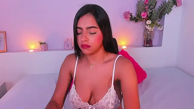 AmyBarton02 online show from December 13, 2024, 6:38 pm