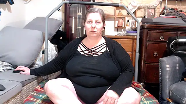 ladyscarlotta online show from September 22, 2025, 10:16 pm