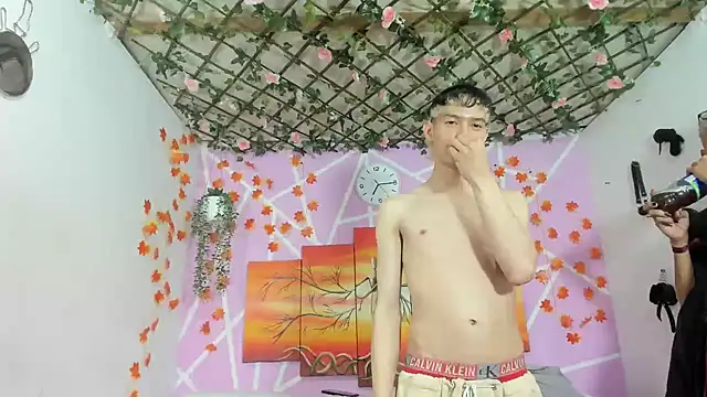 Fresahot2005 online show from March 10, 2025, 12:18 am