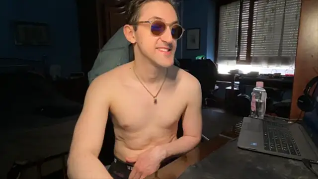 Snapshot of Stefisexy91 chatting on April 3, 2026, 4:02 pm Stefisexy91 online show from April 3, 2026, 4:02 pm