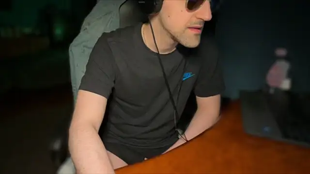 Snapshot of Stefisexy91 chatting on April 11, 2026, 9:40 pm Stefisexy91 online show from April 11, 2026, 9:40 pm