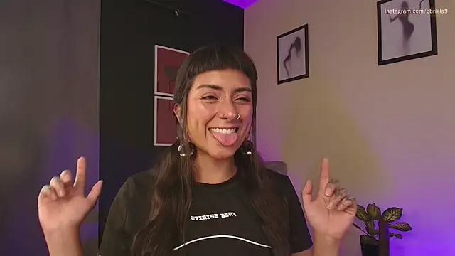 6Briela9  online show from June 19, 2026, 3:23 am