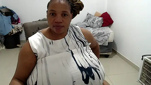 Bustyslave48 online show from November 3, 2025, 11:30 pm