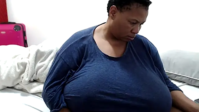 Snapshot of Bustyslave48 chatting on January 18, 2026, 3:15 pm Bustyslave48 online show from January 18, 2026, 3:15 pm