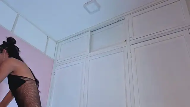 Kaataleya horny online show from October 2, 2025, 2:04 am